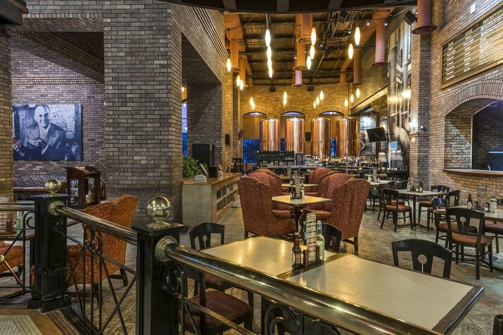 Four Points By Sheraton Galerias Monterrey Zewnętrze zdjęcie The interior of the brewery